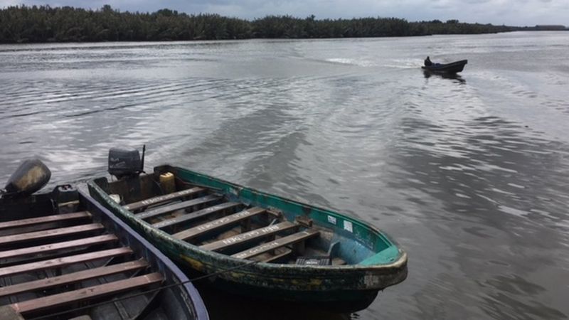 Boat Carrying 100 Capsizes In Niger Scores Feared Dead Pluboard 9803
